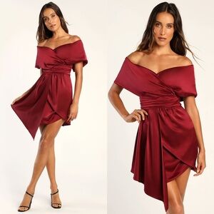 LULUS Burgundy Satin Off Shoulder Draped Sweetheart Neck Wedding Guest Dress M